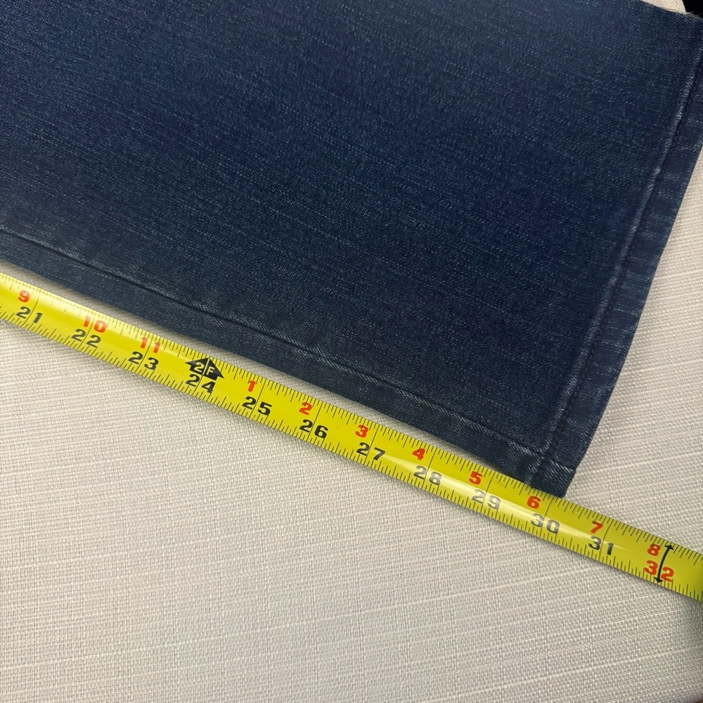 Gloria Vanderbilt Womens Amanda Slimming Jeans Blue Stretch Denim 18 Average New - Picture 7 of 7